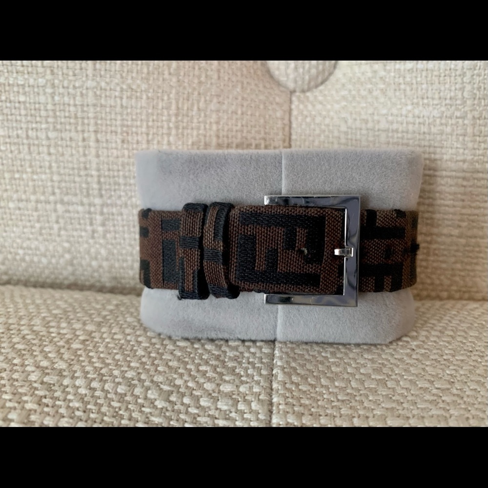 FENDI Watch AUTHENTIC need battery